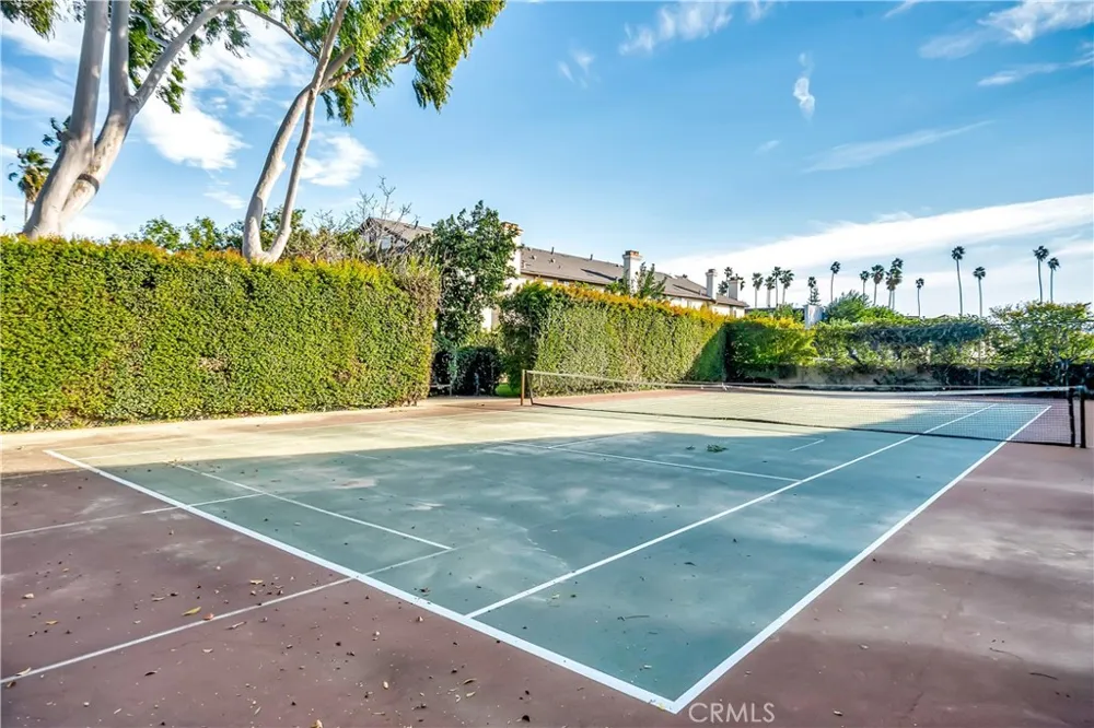 7308 Corbin Avenue #G Reseda, CA 91335
