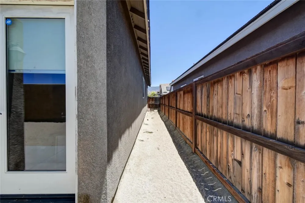 772 Saint Alban Road San Jacinto, CA 92583