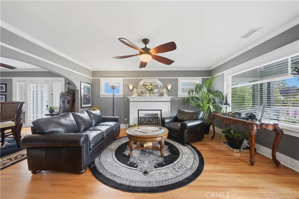 292 Waverly Orange, CA 92866