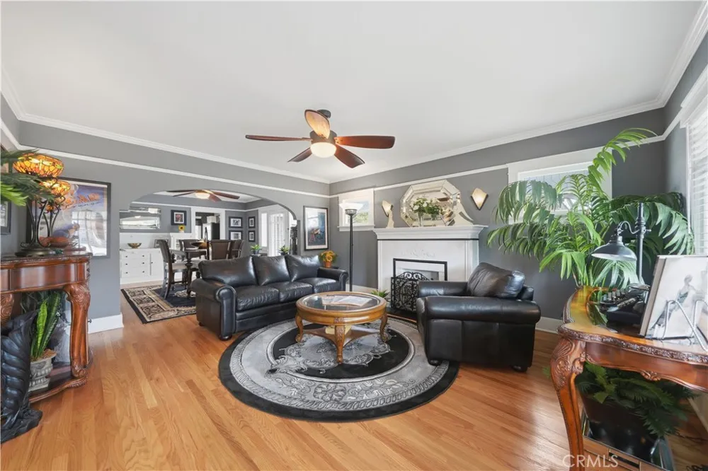 292 Waverly Orange, CA 92866