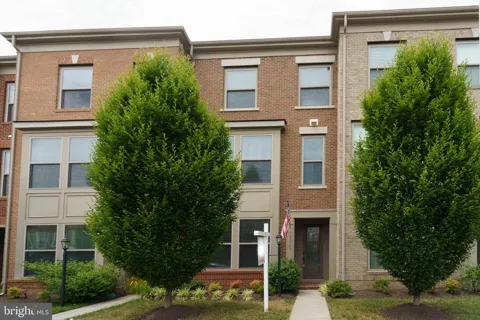23503 ADAGIO TERRACE