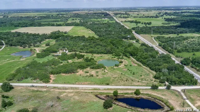 120 ANDERSON HL Seguin, TX 78155