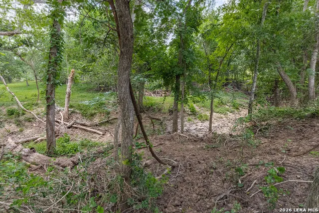 120 ANDERSON HL Seguin, TX 78155