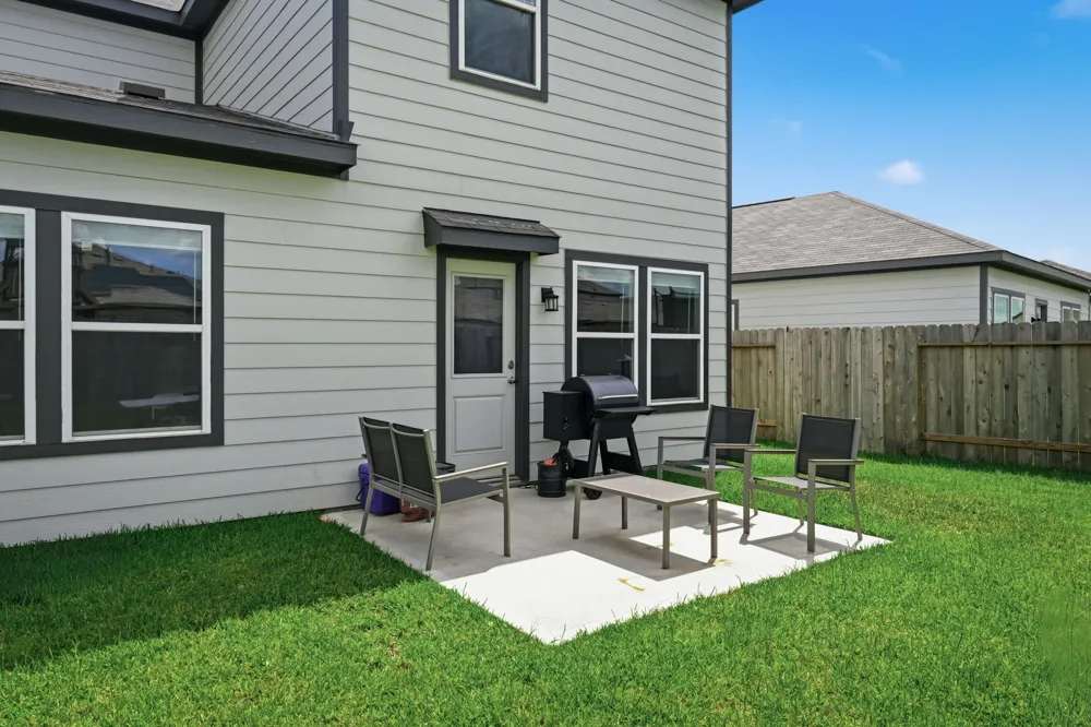 17354 Gentle Doves Lane Waller, TX 77484