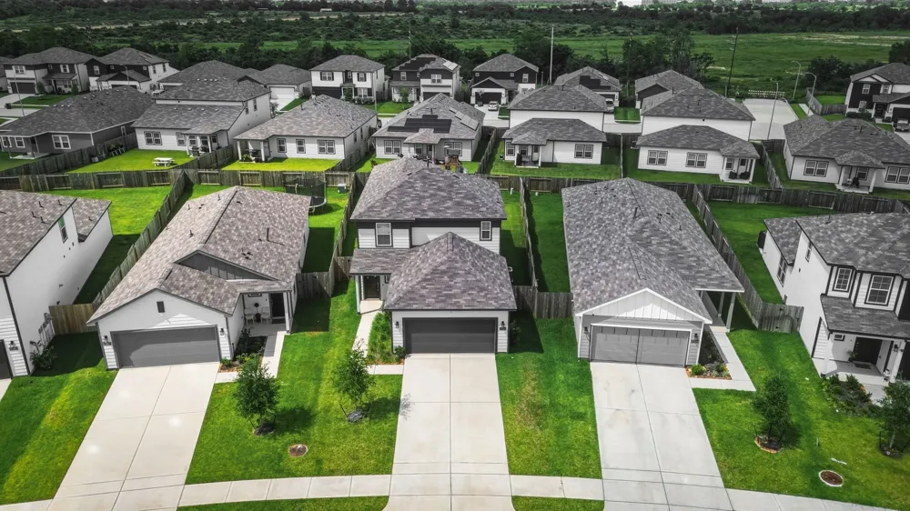 17354 Gentle Doves Lane Waller, TX 77484