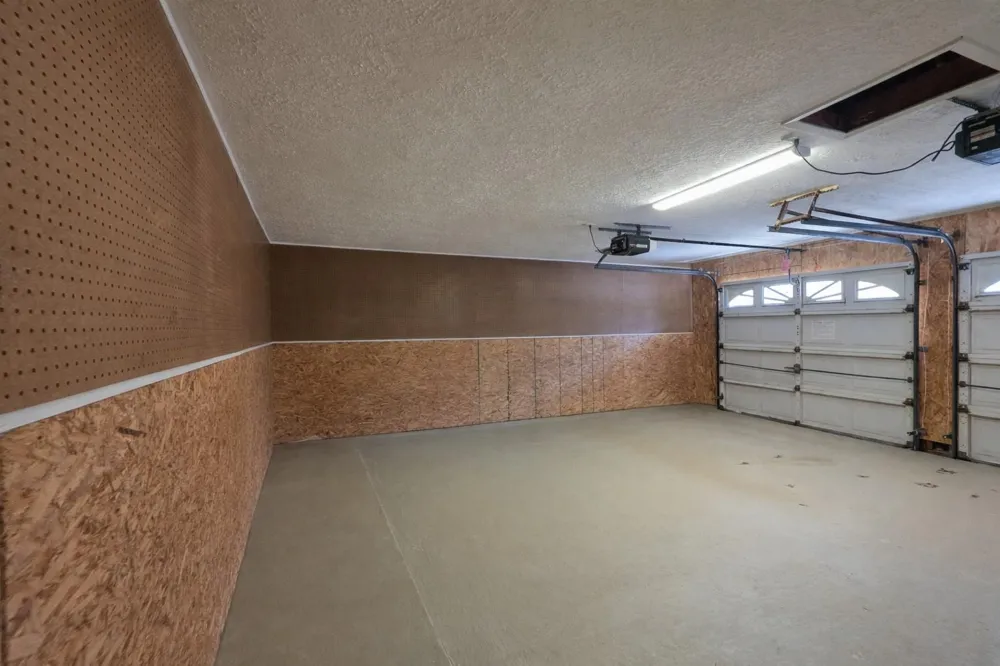 8708 W Fox Road Orange, TX 77632