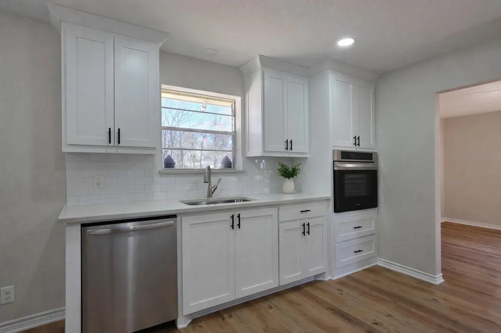 8708 W Fox Road Orange, TX 77632