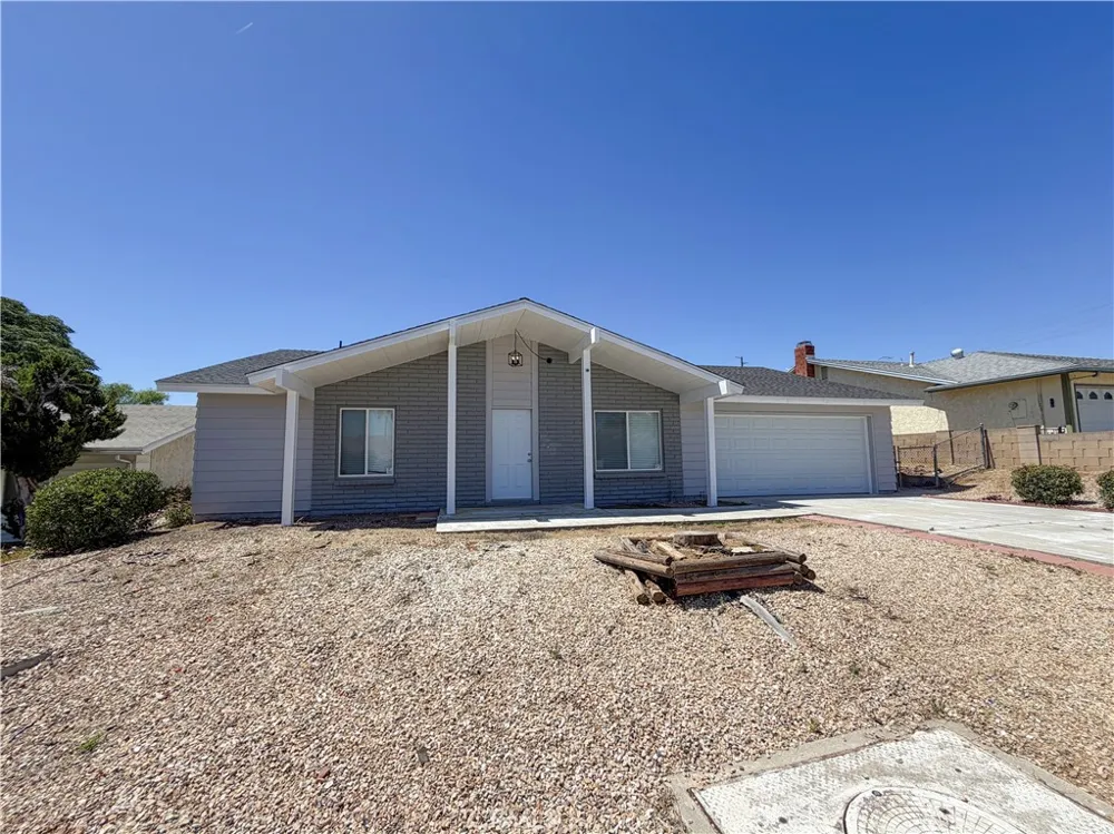 26025 Chambers Menifee, CA 92586