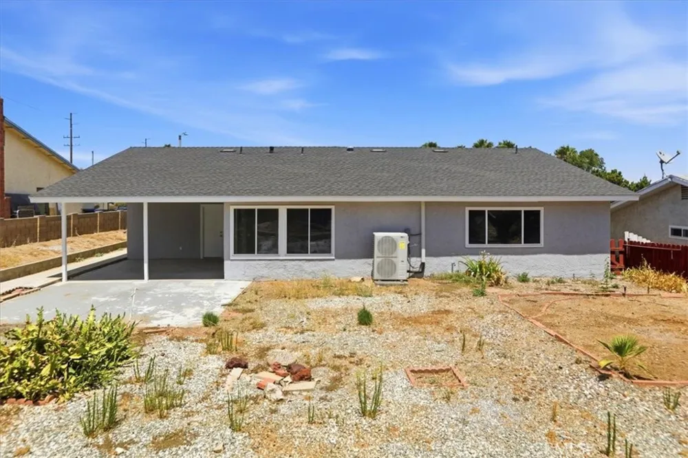 26025 Chambers Menifee, CA 92586