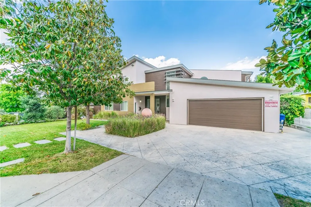 5512 Leghorn Sherman Oaks, CA 91401