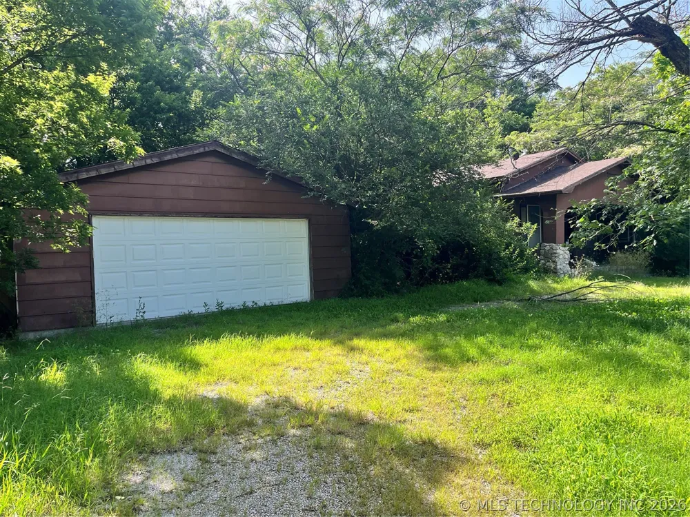 433 S Pecan Street Nowata, OK 74048