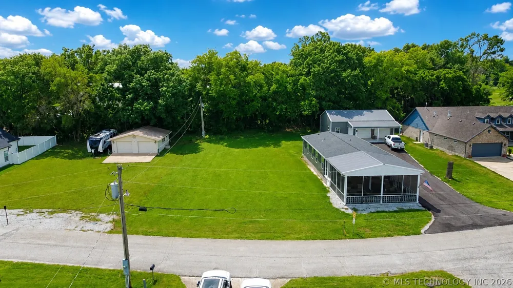 27975 S 563 ROAD Monkey Island, OK 74331