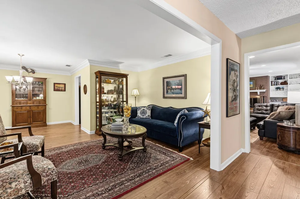 2712 Rix Street Commerce, TX 75428