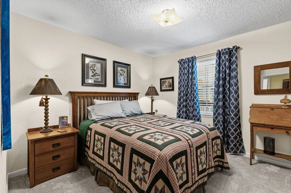 2712 Rix Street Commerce, TX 75428