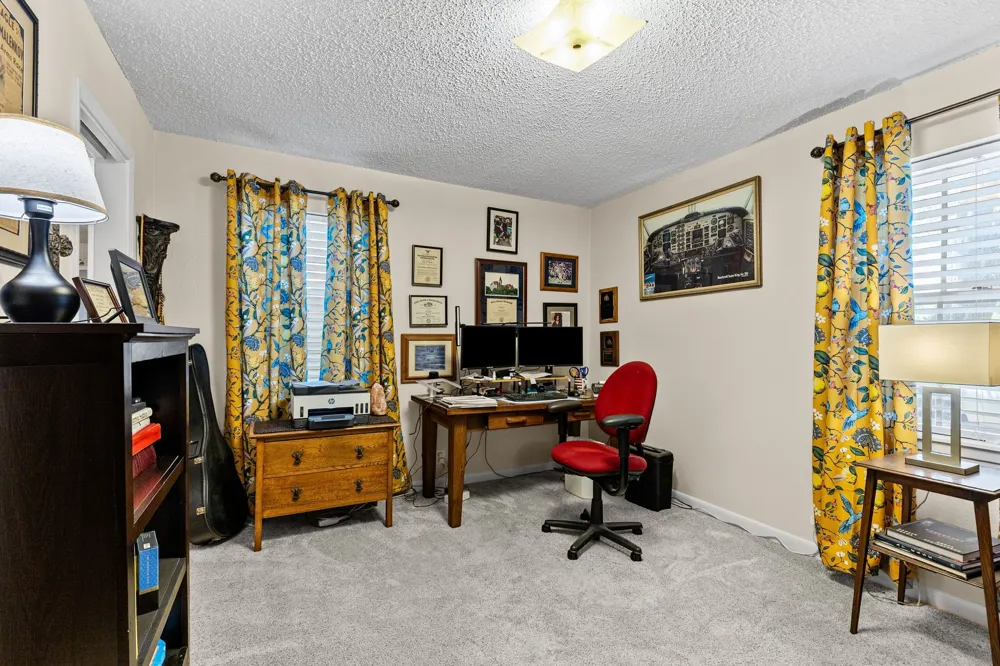 2712 Rix Street Commerce, TX 75428