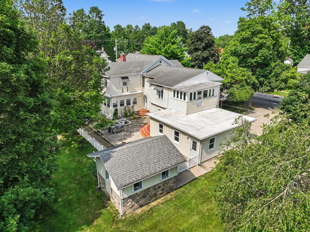 380 Centreville Road Constantine, MI 49042