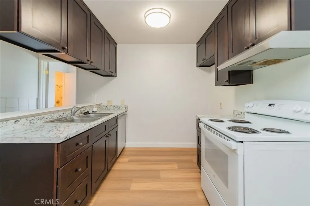 23611 Golden Springs Drive #I7 Diamond Bar, CA 91765