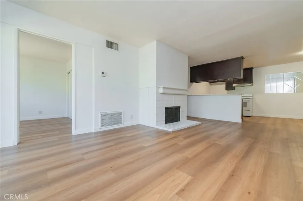 23611 Golden Springs Drive #I7 Diamond Bar, CA 91765