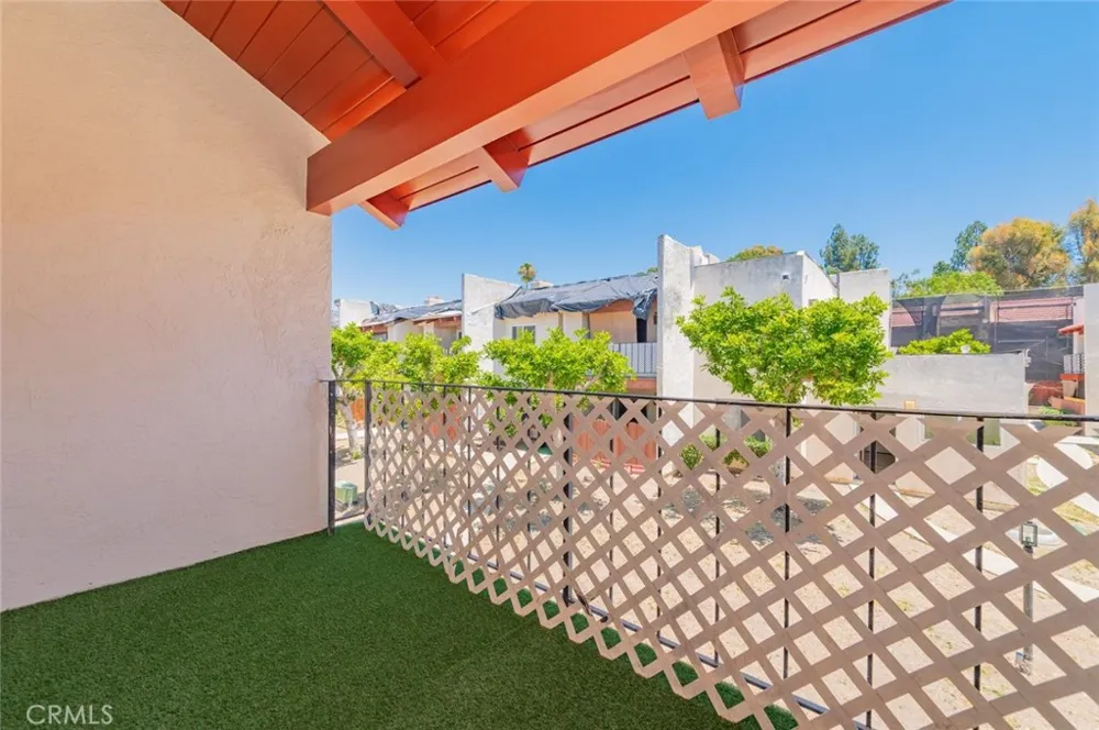 23611 Golden Springs Drive #I7 Diamond Bar, CA 91765