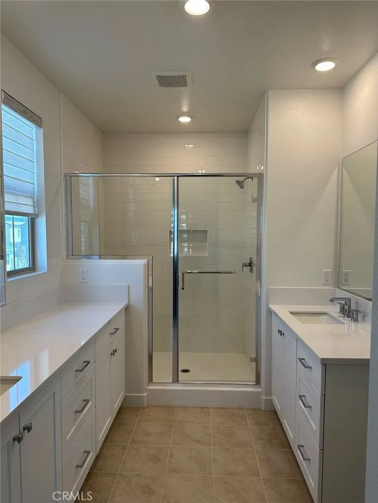 533 Embrook Way West Covina, CA 91791