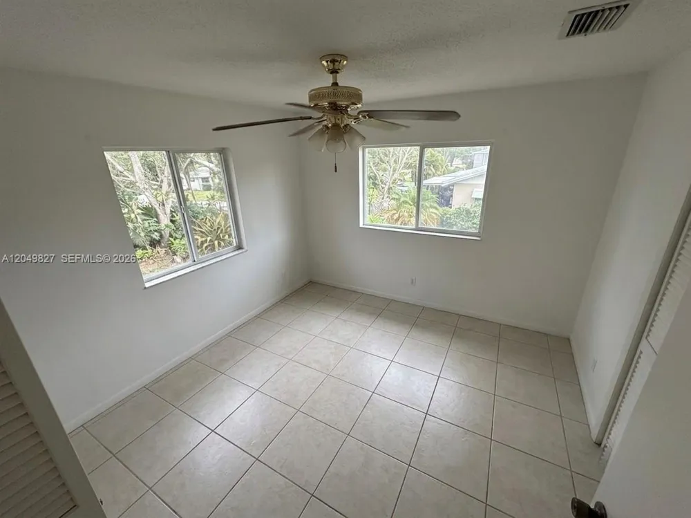 3851 NW 210th Ter Miami Gardens, FL 33055