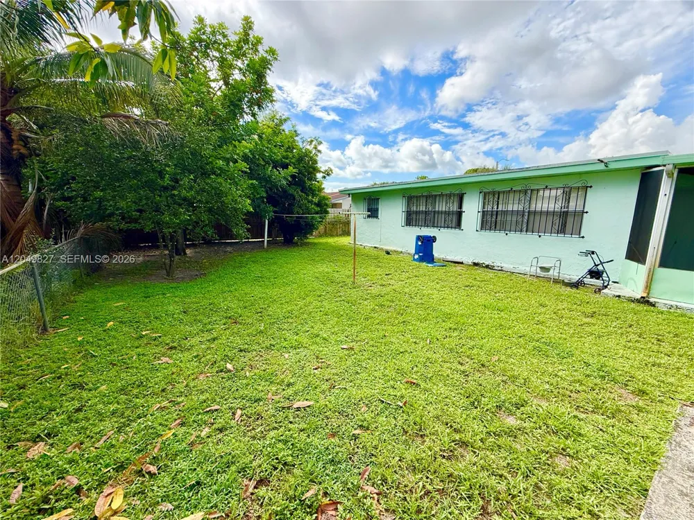 3851 NW 210th Ter Miami Gardens, FL 33055