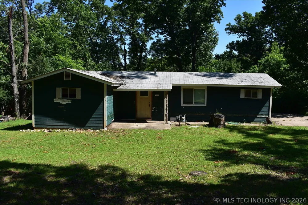 2051 S Tarkington Street Tahlequah, OK 74464