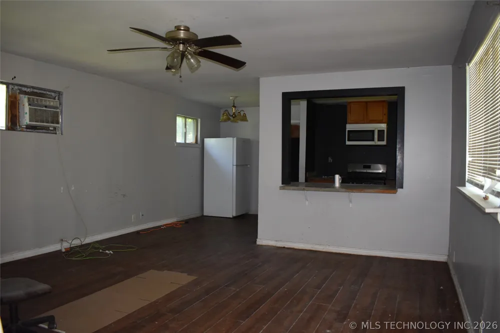 2051 S Tarkington Street Tahlequah, OK 74464