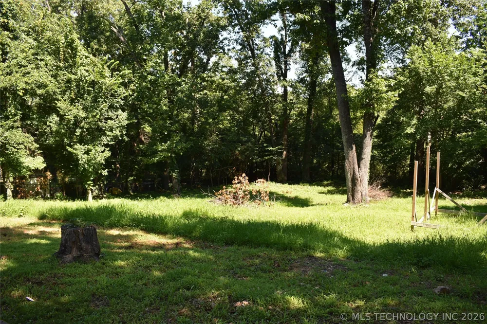 2051 S Tarkington Street Tahlequah, OK 74464
