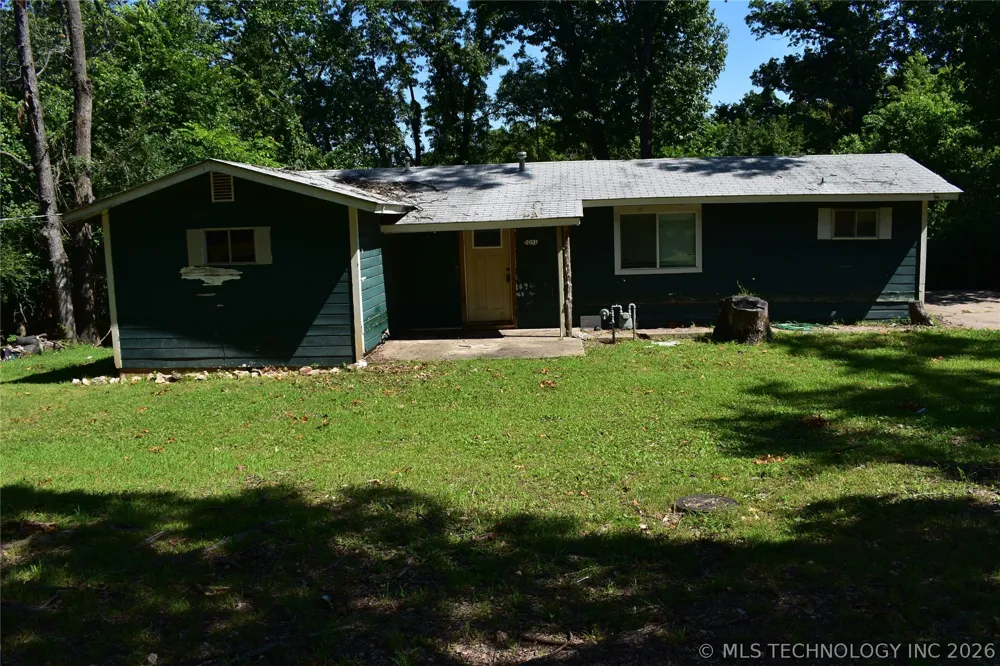 2051 S Tarkington Street Tahlequah, OK 74464