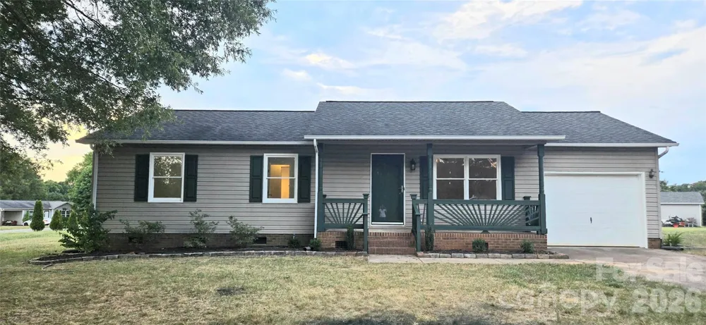 910 Lyndsey Brooke Court Lincolnton, NC 28092
