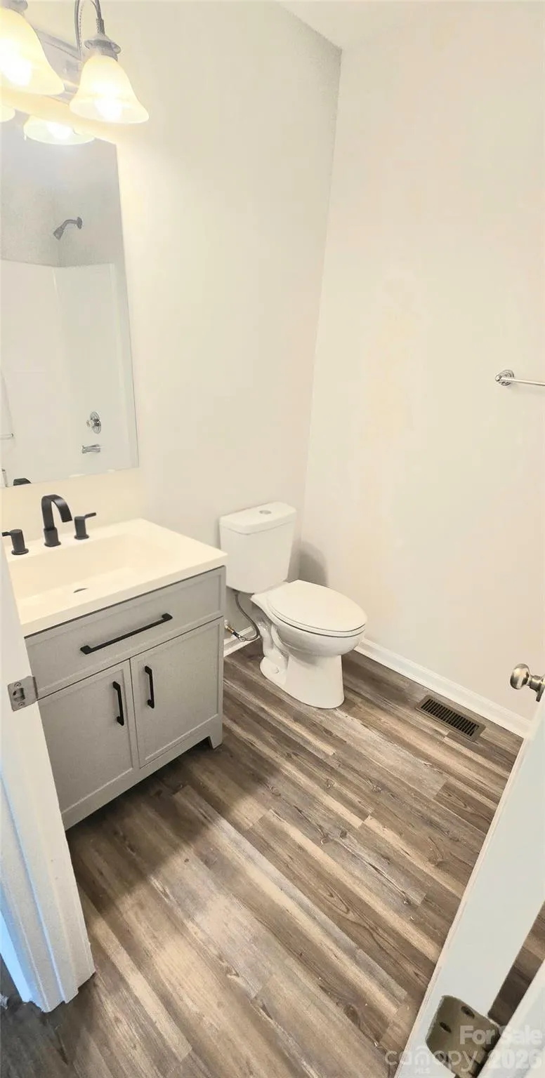 910 Lyndsey Brooke Court Lincolnton, NC 28092
