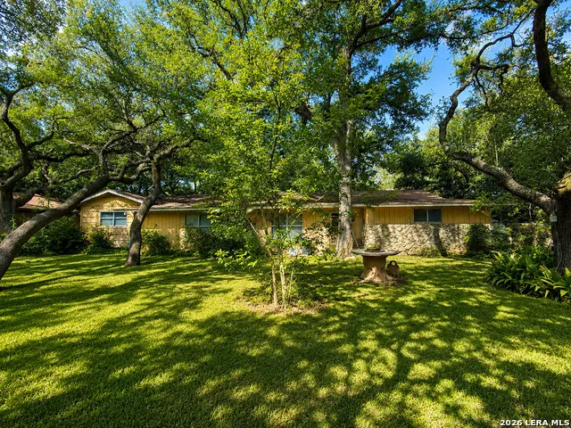 117 WAGON TRAIL RD Shavano Park, TX 78231
