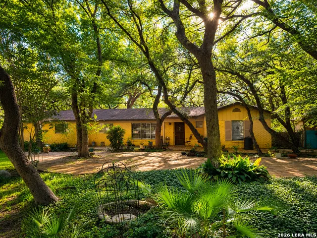 117 WAGON TRAIL RD Shavano Park, TX 78231