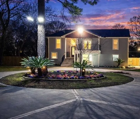 4509 Country Club Drive