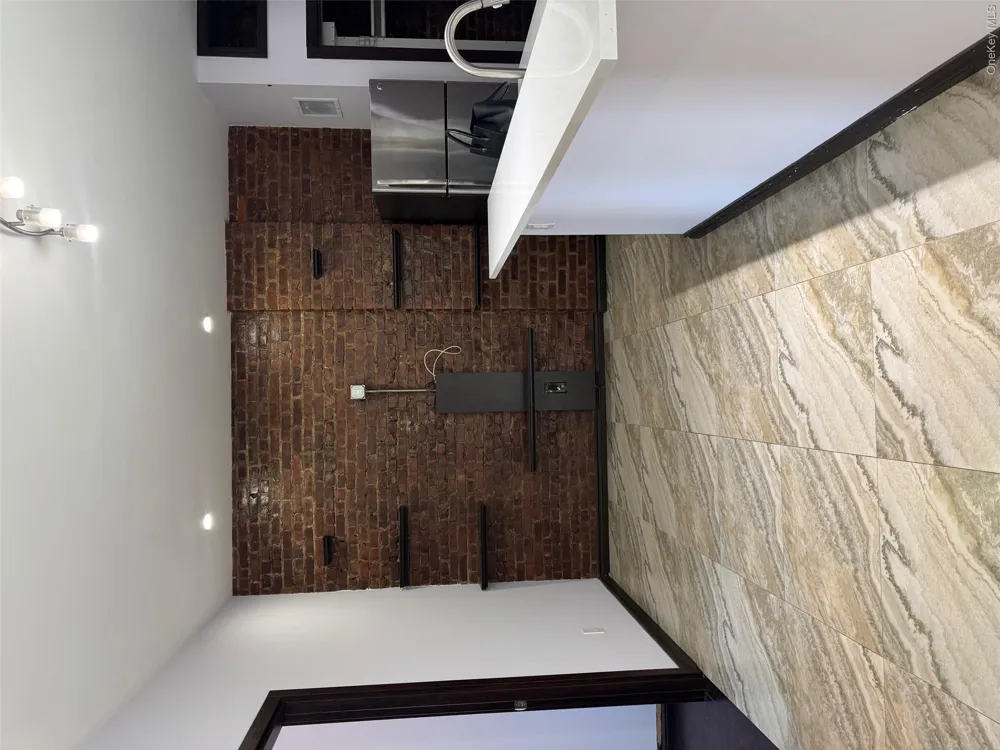 7305 Metropolitan Avenue Middle Village, NY 11379