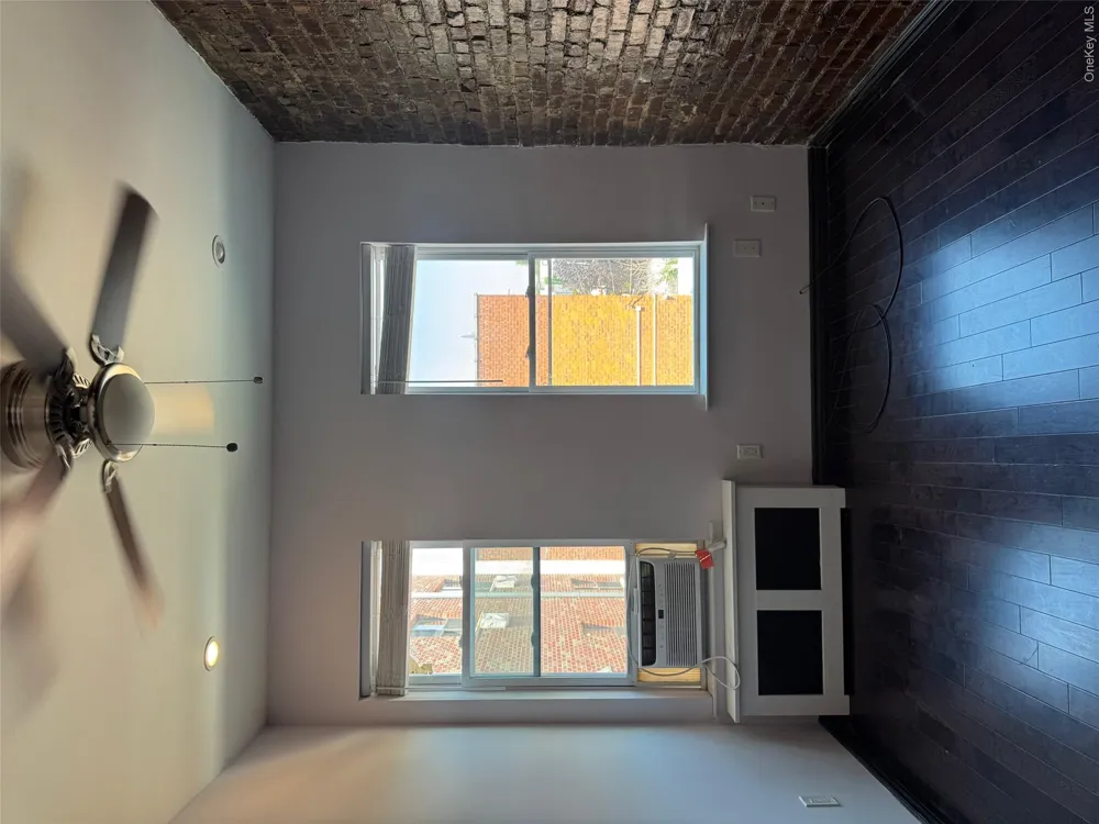 7305 Metropolitan Avenue Middle Village, NY 11379