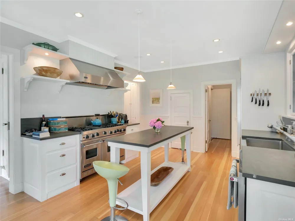 9 Ocean Avenue Quogue, NY 11959