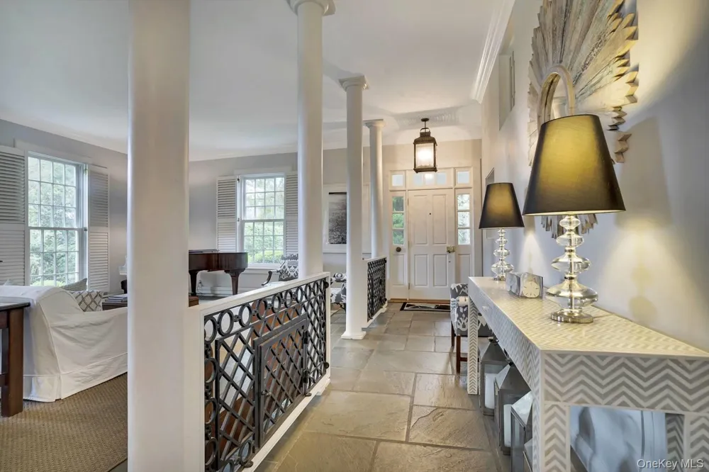 5 Shinnecock Road Quogue, NY 11959