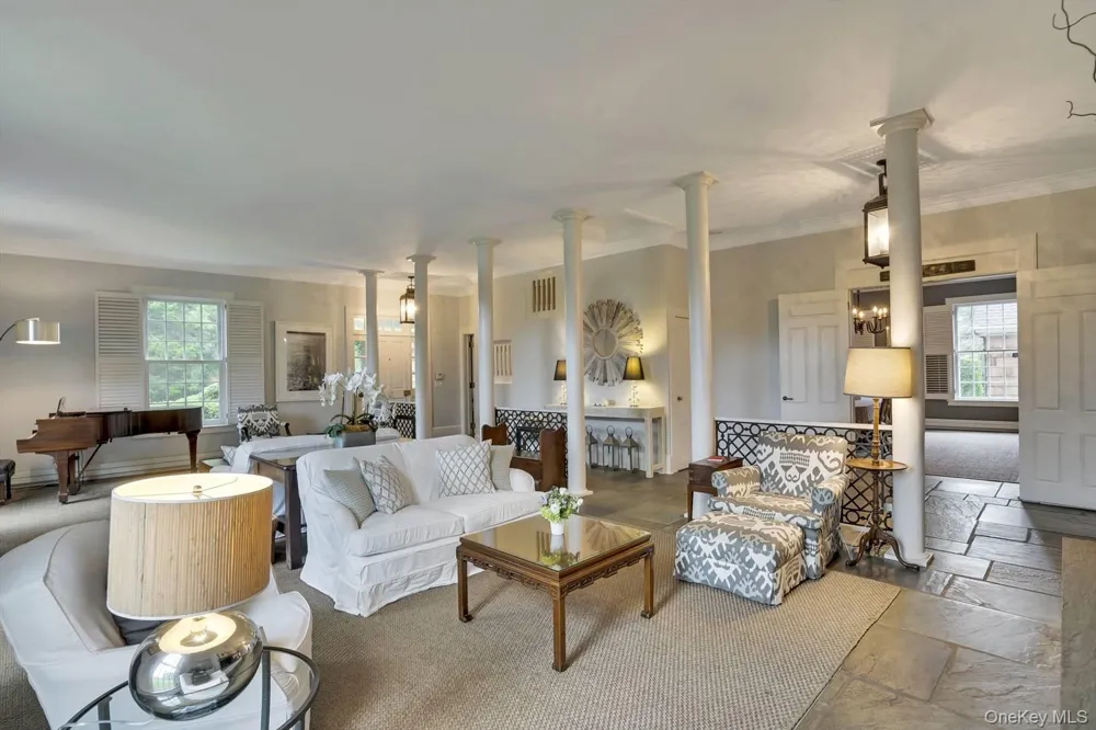 5 Shinnecock Road Quogue, NY 11959