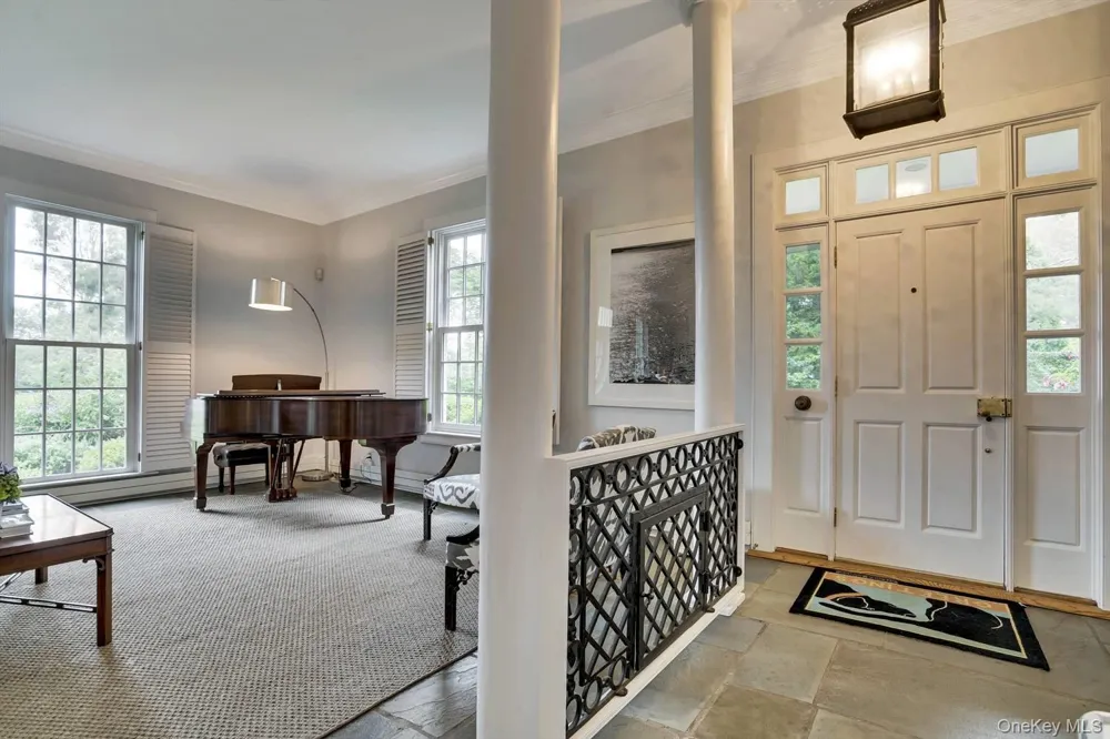 5 Shinnecock Road Quogue, NY 11959