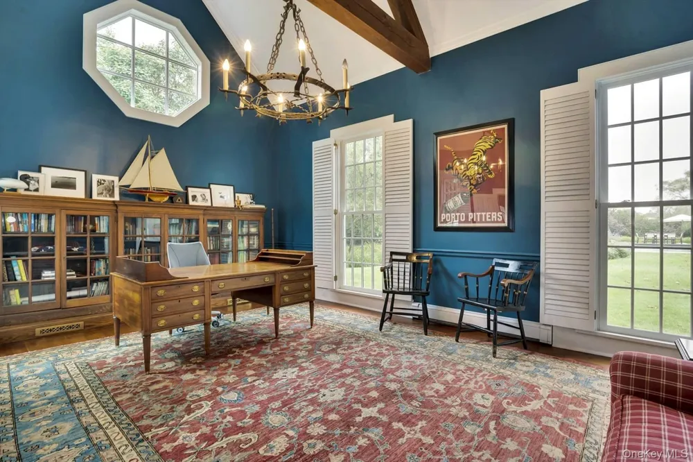 5 Shinnecock Road Quogue, NY 11959