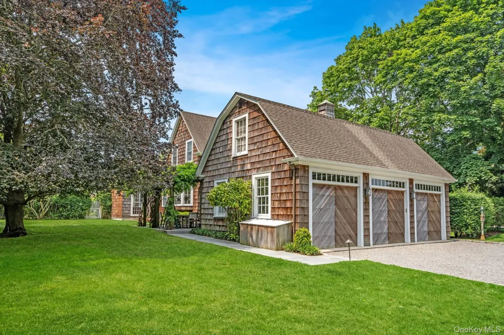 5 Shinnecock Road Quogue, NY 11959