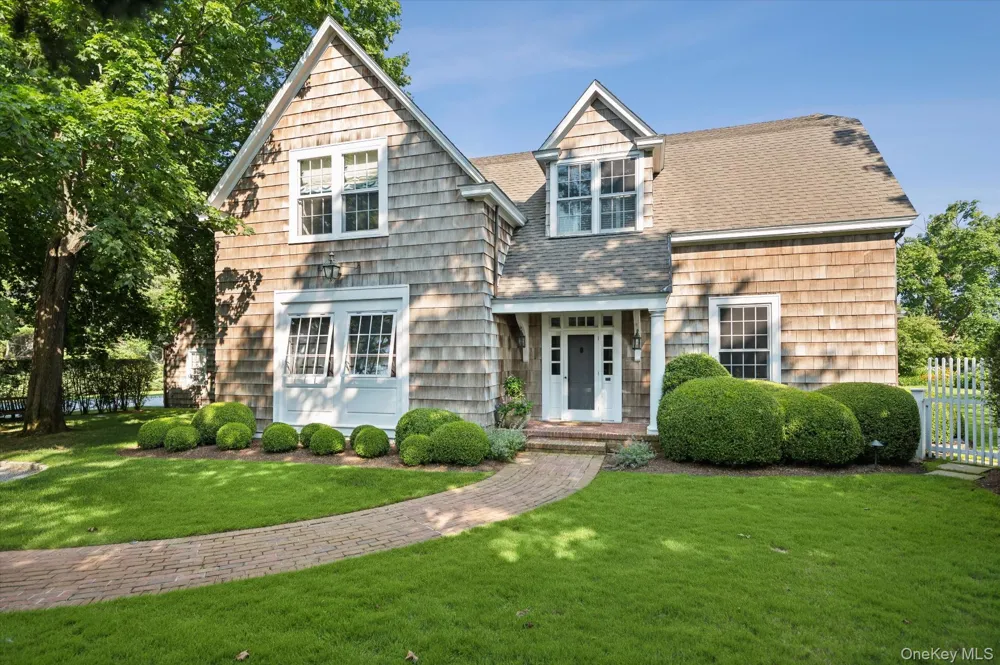 5 Shinnecock Road Quogue, NY 11959
