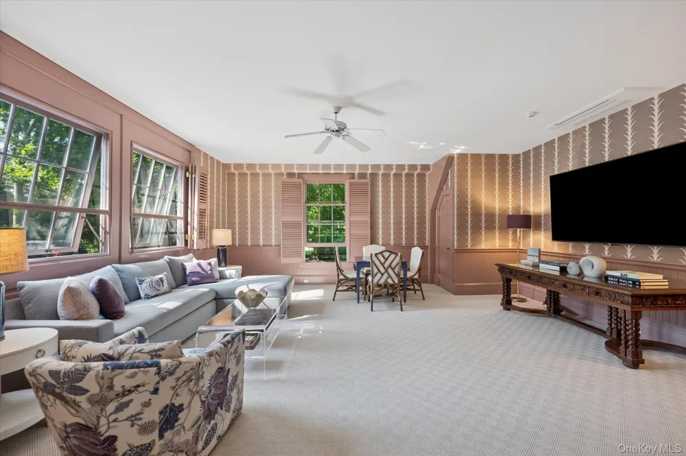 5 Shinnecock Road Quogue, NY 11959