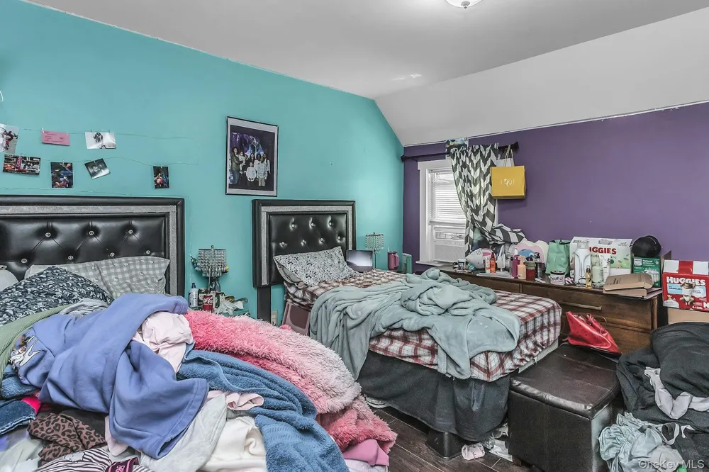 190-40 103rd Avenue Hollis, NY 11423
