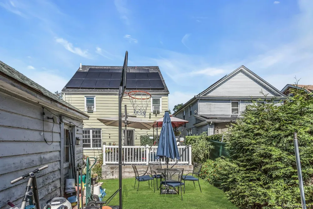 190-40 103rd Avenue Hollis, NY 11423