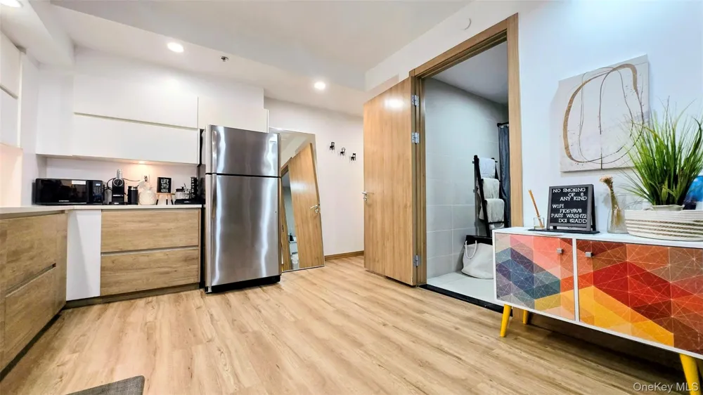 131-11 Fowler Avenue #6J Flushing, NY 11355