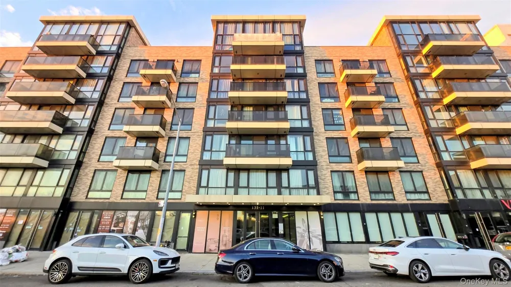 131-11 Fowler Avenue #6J Flushing, NY 11355