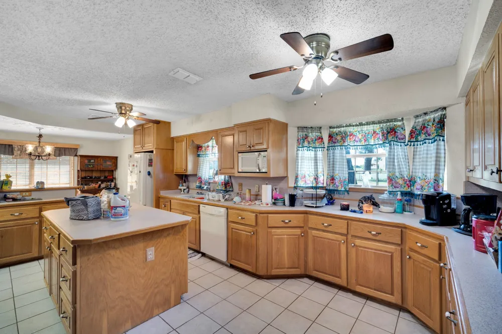 468 Fm 2960 Whitney, TX 76692